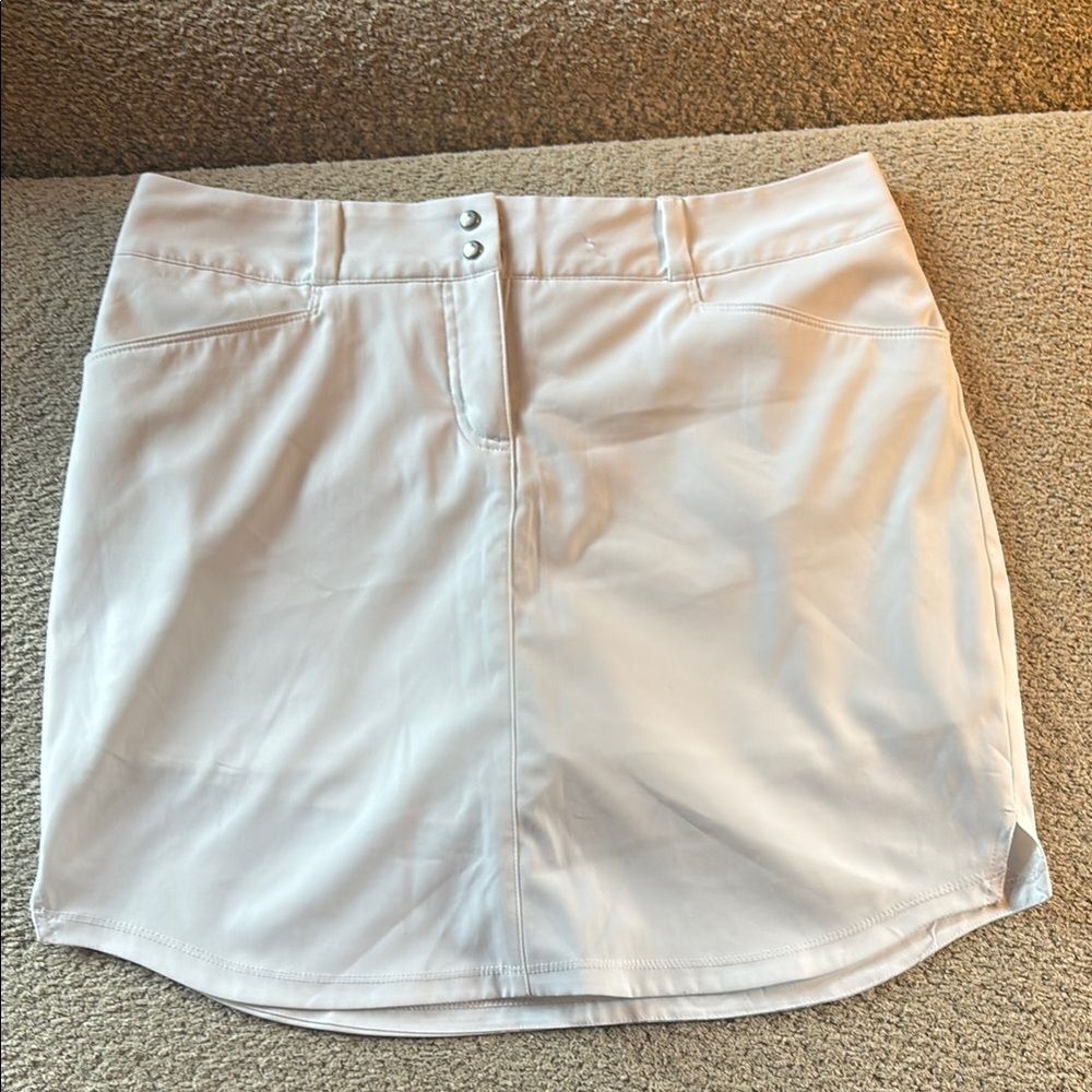 ADIDAS Stylish White Mini Skirt/Skort